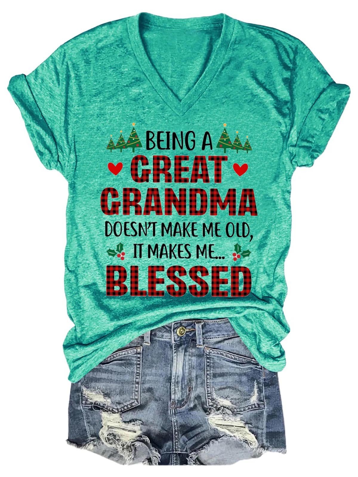 Women's Perfect Gift For Grandma V-Neck T-Shirt - Outlets Forever